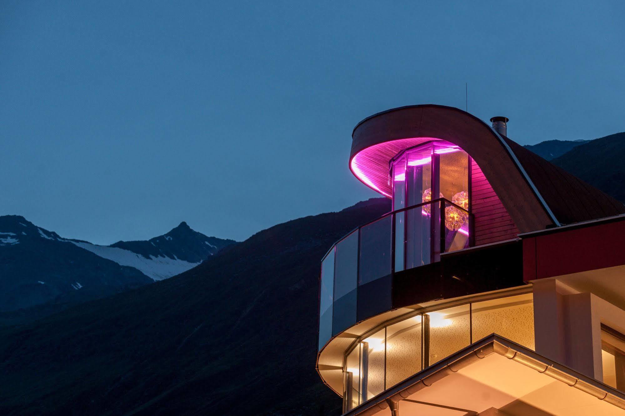 Josl Mountain Lounging Hotel - Adults Only! Obergurgl Bagian luar foto